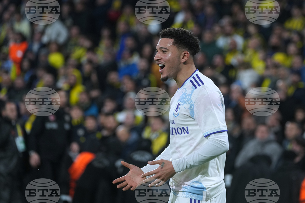 Наполи се интересува от нападателя Джейдън Санчо