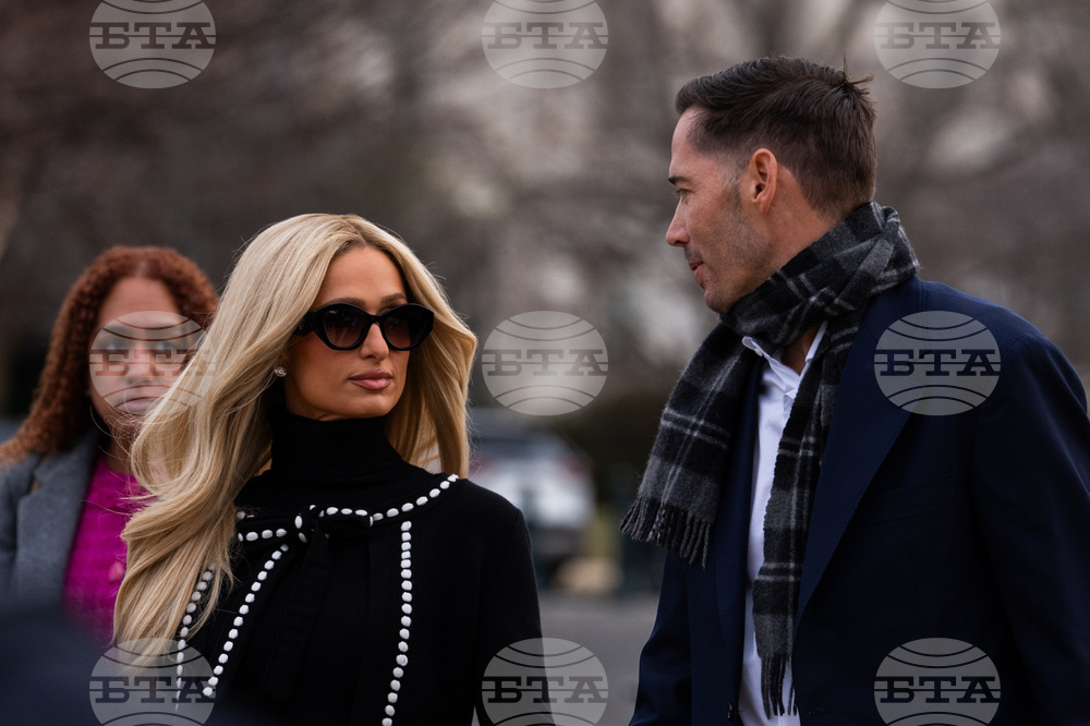 Paris Hilton Forged Images