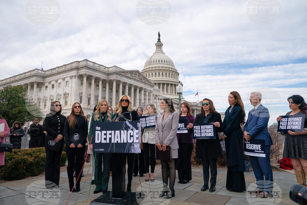 Paris Hilton Forged Images