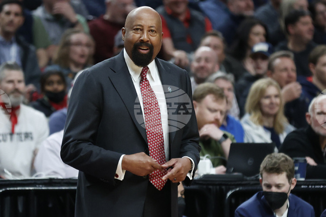 Майк Уудсън влиза в треньорския щаб на Сакраменто Кингс