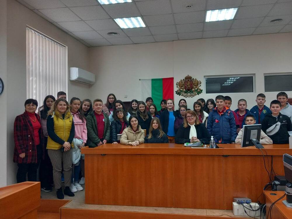 Окръжен съд – Търговище: Дните на отворените врати в Окръжен съд - Търговище продължават