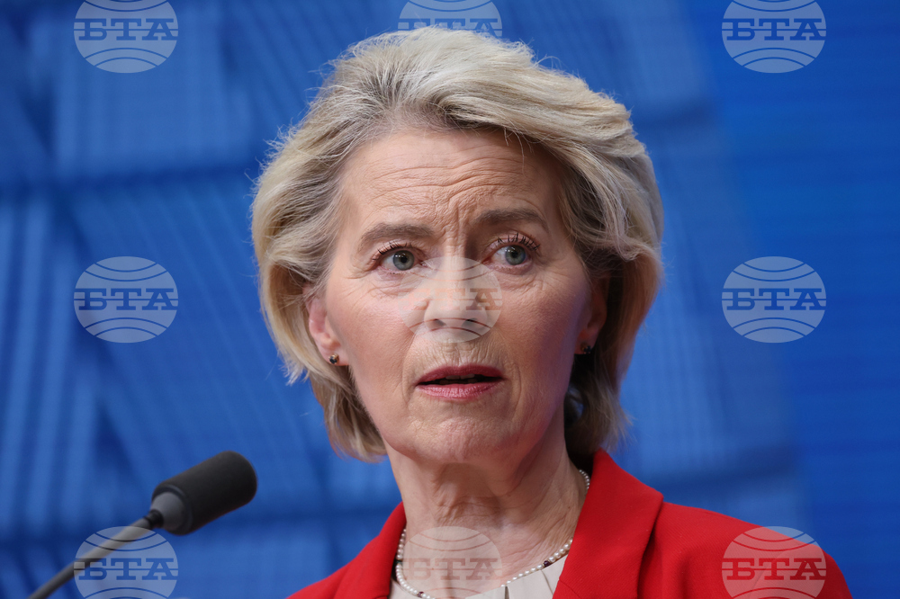 Урсула фон дер Лайен ще посети Гренландия идния месец