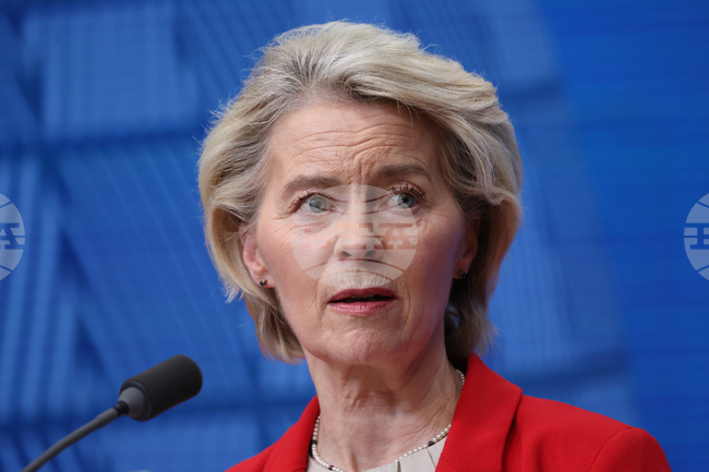 Урсула фон дер Лайен ще посети Гренландия идния месец