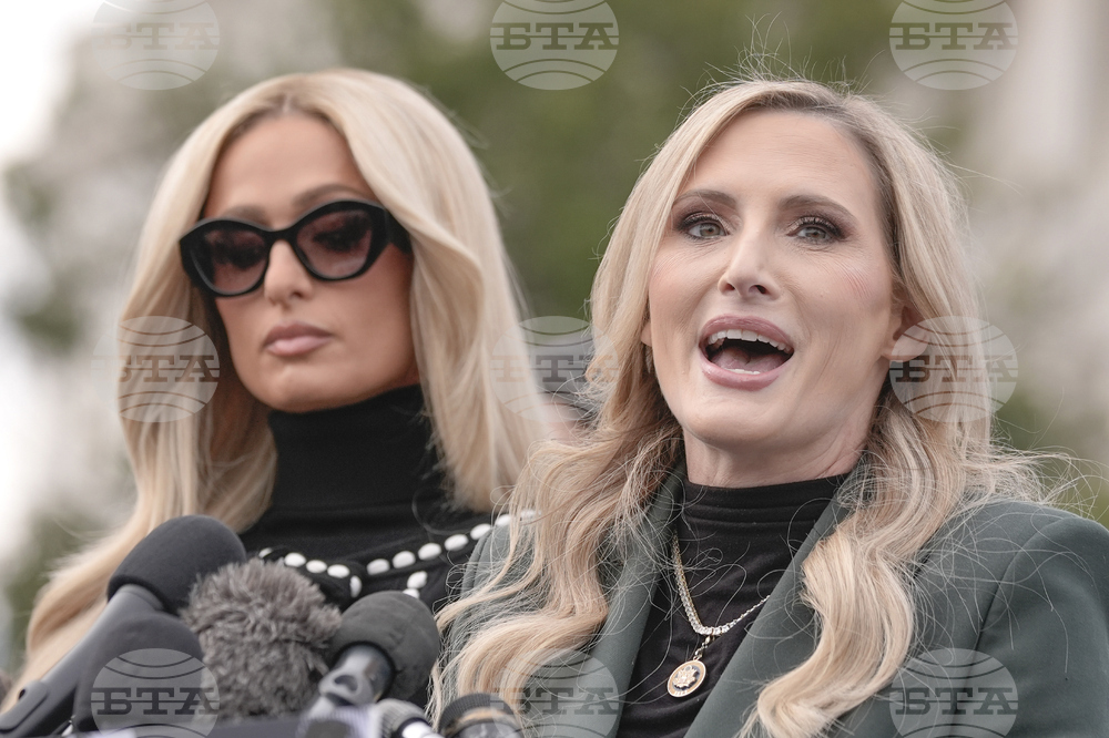 Paris Hilton Forged Images