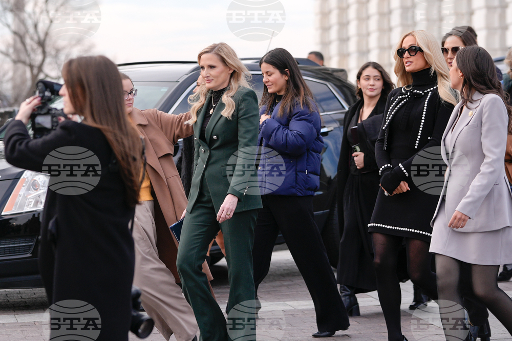 Paris Hilton Forged Images