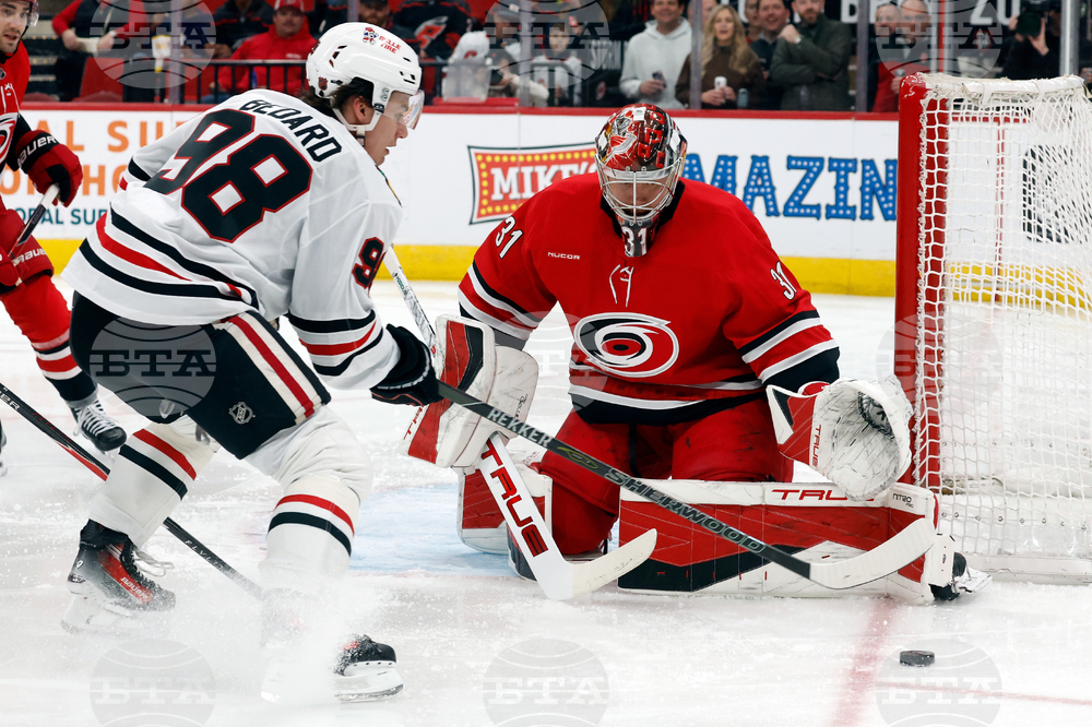 Blackhawks Hurricanes Hockey