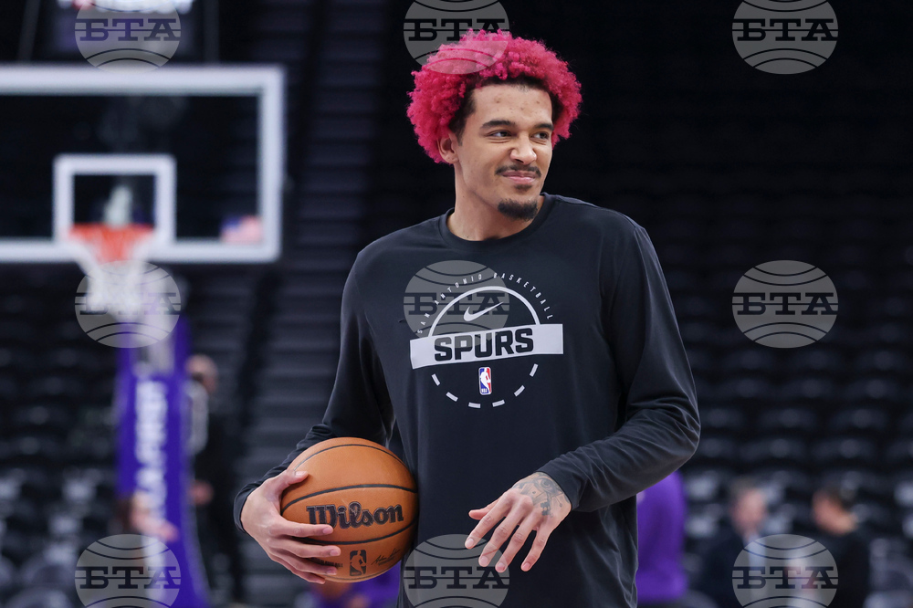 Spurs Jazz Basketball