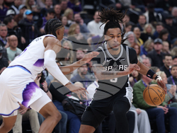 Spurs Jazz Basketball