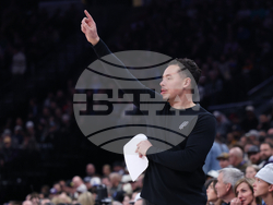 Spurs Jazz Basketball