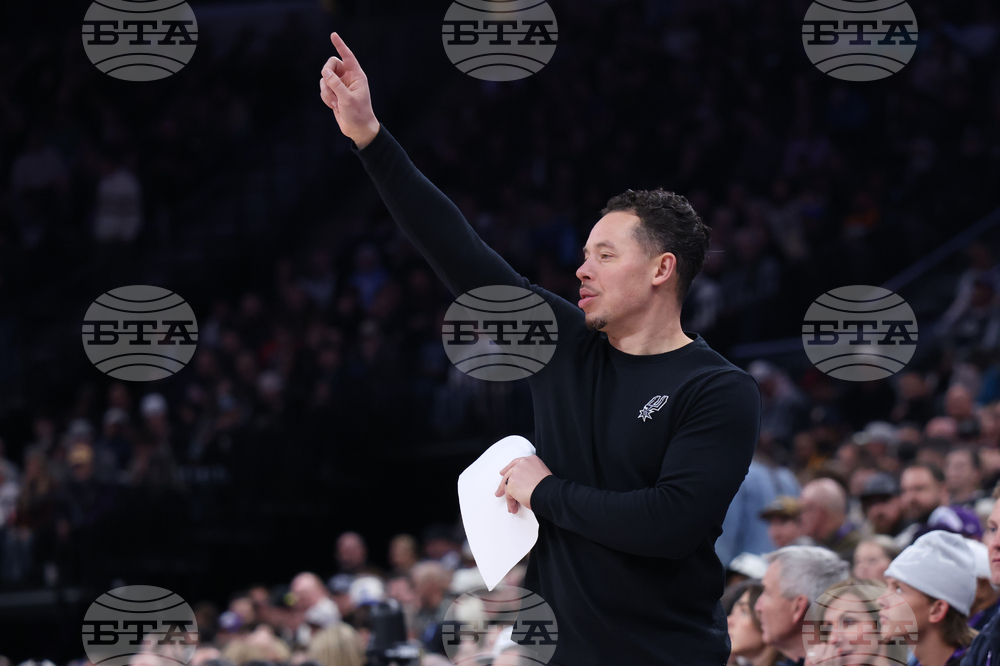 Spurs Jazz Basketball