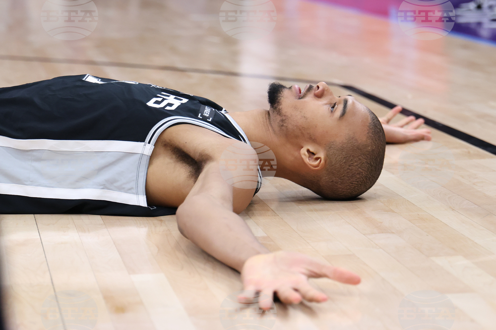 Spurs Jazz Basketball