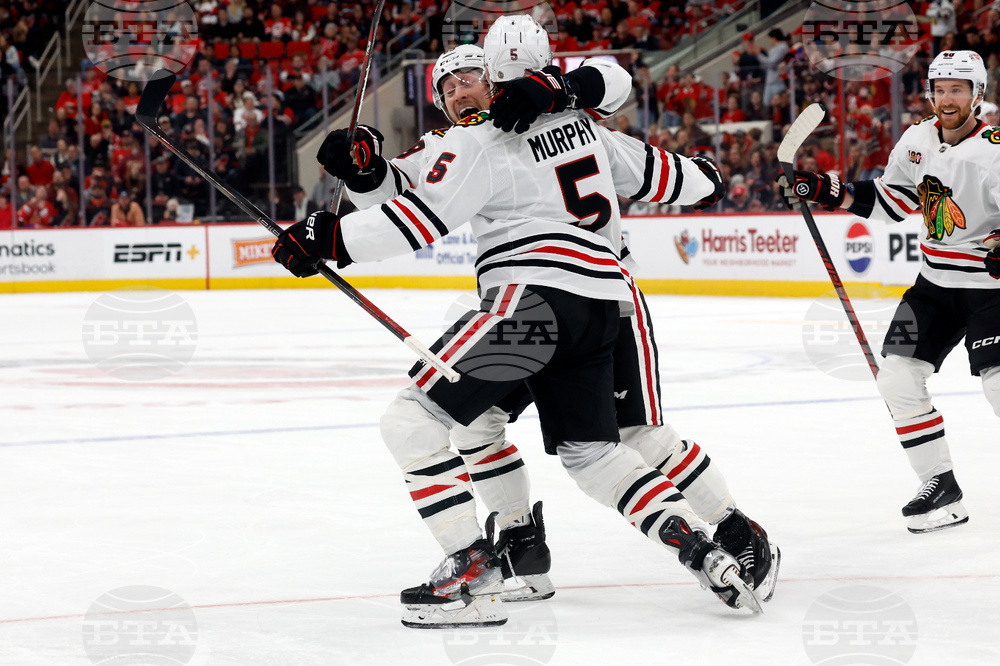 Blackhawks Hurricanes Hockey