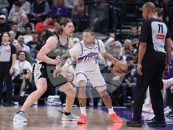 Spurs Jazz Basketball