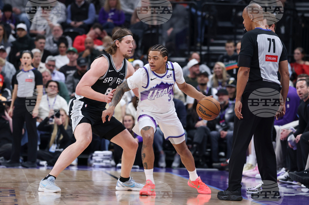 Spurs Jazz Basketball