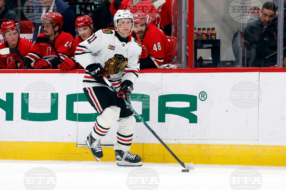 Blackhawks Hurricanes Hockey