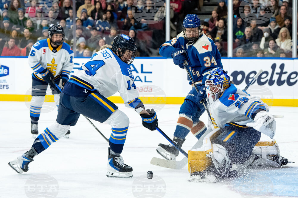 PWHL Sceptres Goldeneyes Hockey