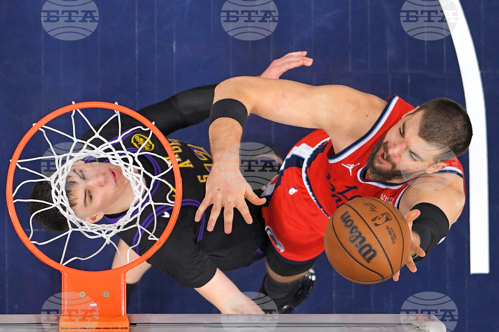 APTOPIX Lakers Clippers Basketball