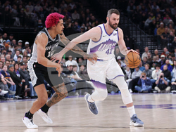 Spurs Jazz Basketball