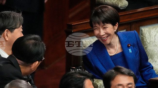 Япония отива на предсрочни избори, след като долната камара на парламента официално бе разпусната