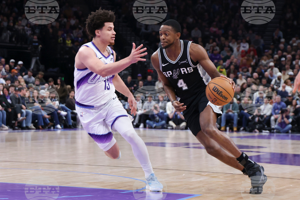 Spurs Jazz Basketball