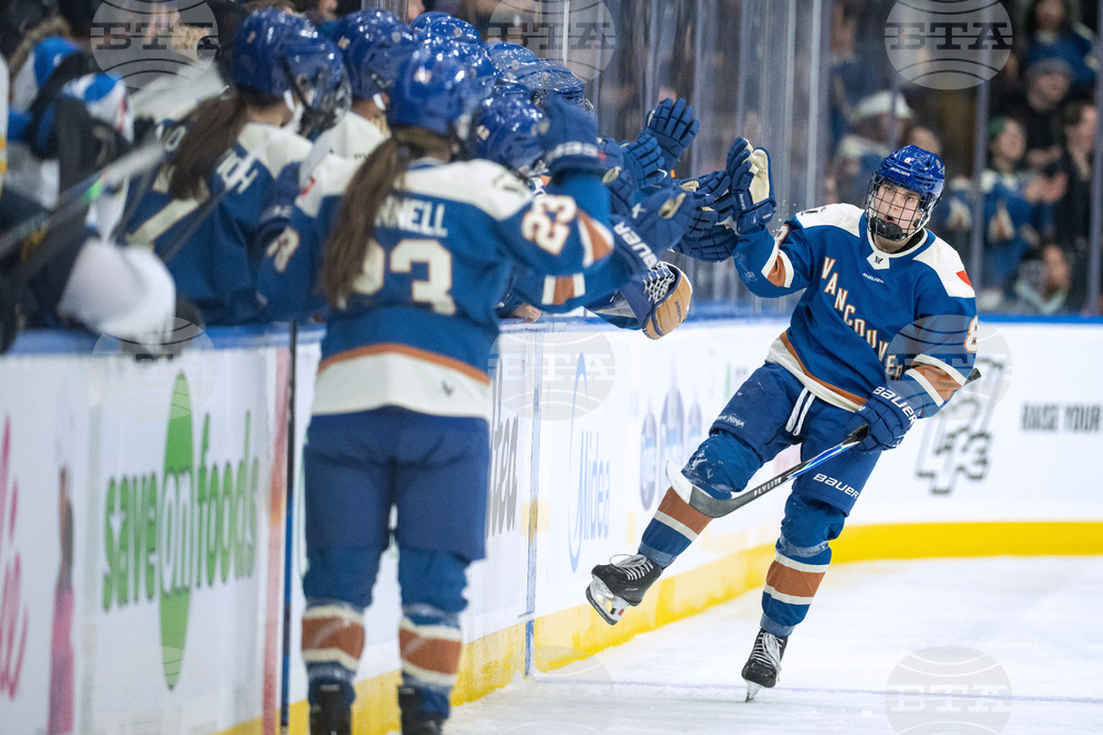 PWHL Sceptres Goldeneyes Hockey