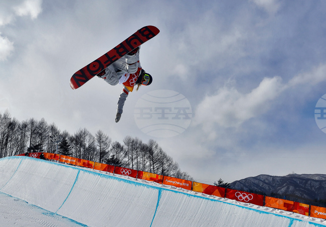 Chloe Kim Snowboarding