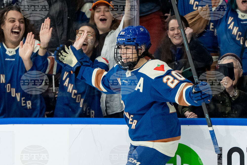 PWHL Sceptres Goldeneyes Hockey