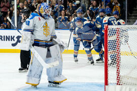 Sceptres Goldeneyes Hockey