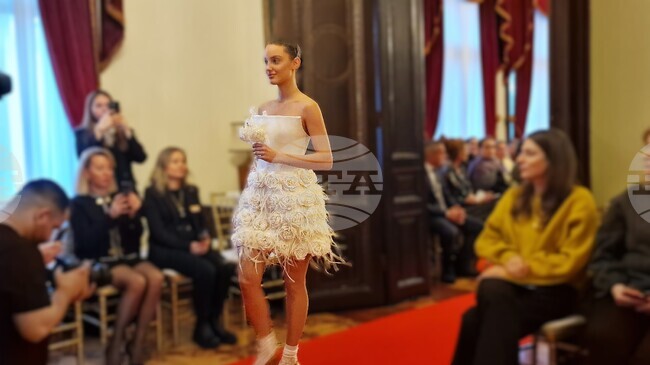 Жени Калканджиева за ревюто на Йозлем Сюер: Това е една по-различна колекция