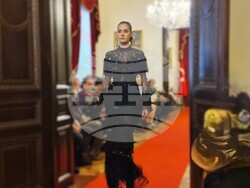 Йозлем Сюер, един от водещите модни дизайнери на Турция, представи в София колекция на тема „Истанбул–София“, снимка – Даниел Димитров/БТА