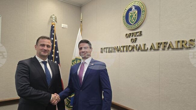 Energy Minister Holds Online Meeting with U.S. Acting Assistant Secretary for International Affairs Office 