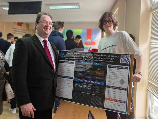 Ученик от Монтана, разработил електронна библиотека за невронни мрежи с три приложения, получи поредна награда