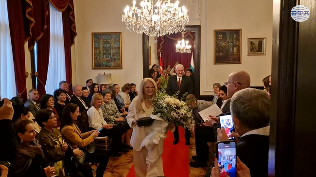 Жени Калканджиева за ревюто на Йозлем Сюер: Това е една по-различна колекция