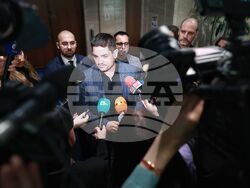 Парламент - кулоари - МЕЧ - пресконференция