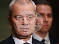 Парламент - кулоари - „Възраждане“ - пресконференция