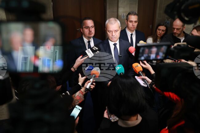 Трябва да имаме близки отношения с администрацията на Тръмп, но не и от този кабинет, смята лидерът на "Възраждане" Костадин Костадинов