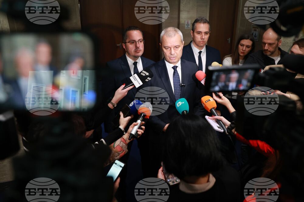 Парламент - кулоари - „Възраждане“ - пресконференция