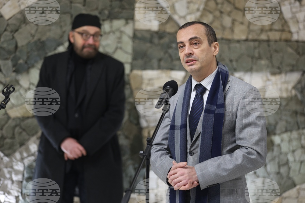 „Зелено сърце“ е първа и единствена по рода си в България мозайка, каза доц. Тодор Чобанов на откриването на инсталацията