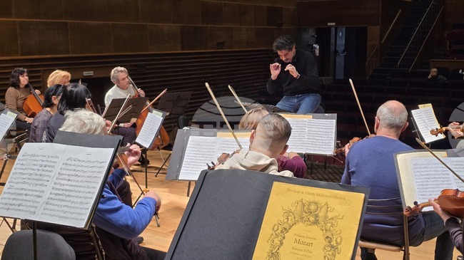 Сливенският симфоничен оркестър открива годината с концерт, посветен на 270 години от рождението на Моцарт