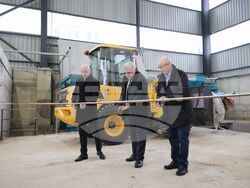 Село Равадиново - площадка за предварително третиране на смесени битови отпадъци - откриване