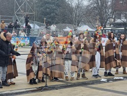 Перник - „Сурвакариада“ - младежко маскарадно дефиле
