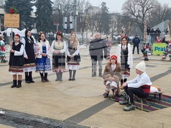 Перник - „Сурвакариада“ - младежко маскарадно дефиле