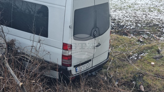 Единайсет души са пострадали при пътни произшествия в страната през изминалото денонощие 