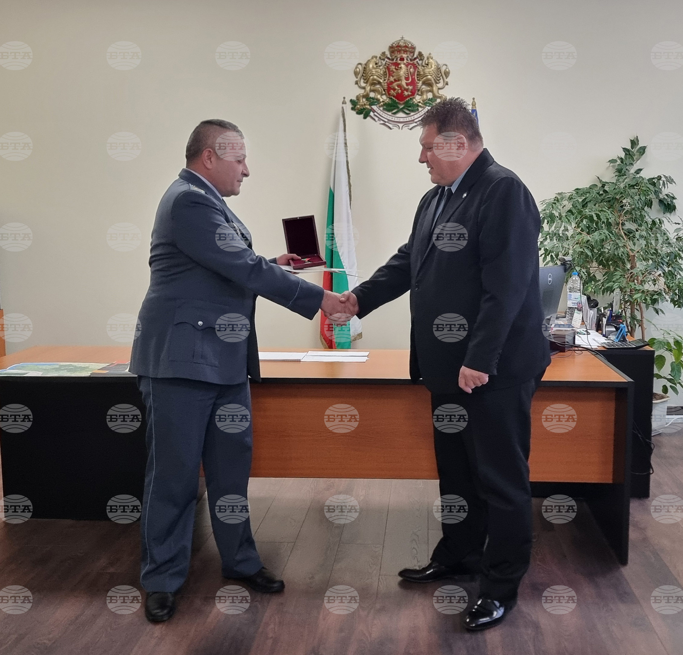 Добрич - областен управител - отличие