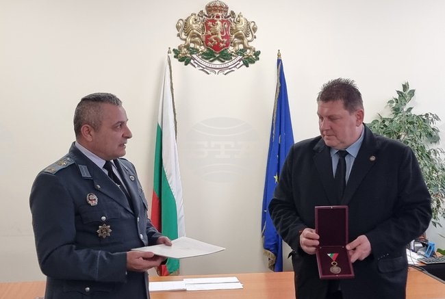 Областният управител на Добрич Живко Желязков е отличен с възпоменателен медал „140 години от Сръбско-българската война“