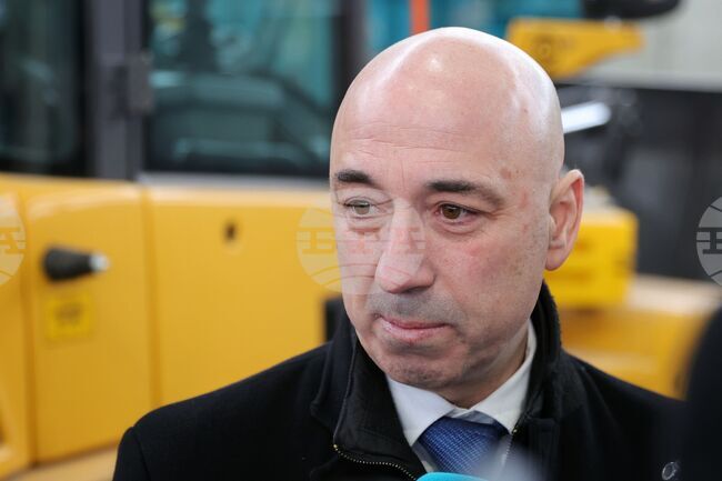 Започна реконструкцията на пътя между созополските села Атия и Росен