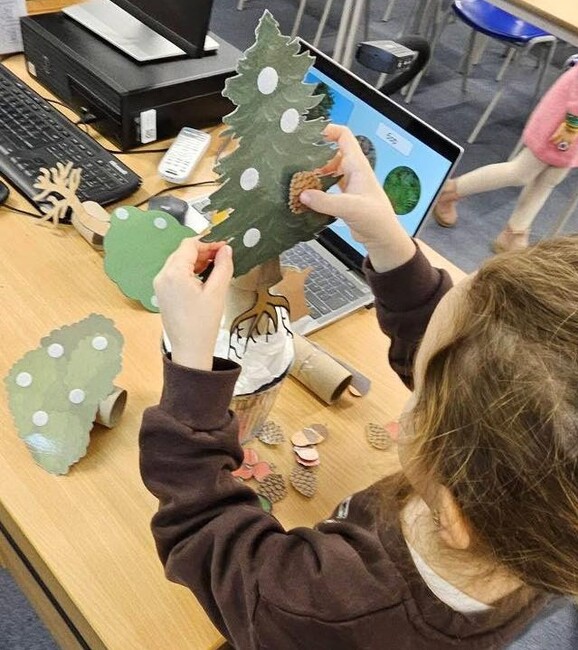 Урок, посветен на растенията, имаха деца от подготвителна група в Българското училище „Д-р Петър Берон“ в Рединг, Англия