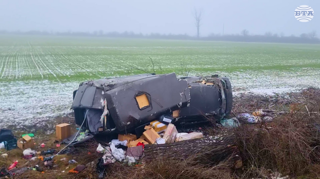 Петима души са пострадали при катастрофа на главния път между Казанлък и Сливен, малко след Мъглиж