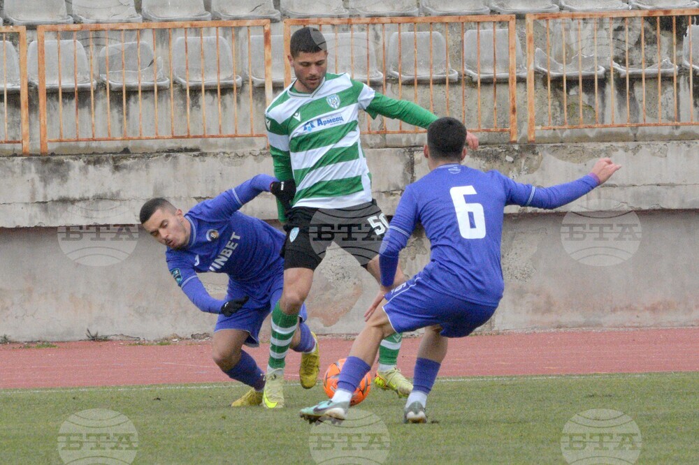 Варна - футбол - „Черно море“ - „Етър“ - контрола