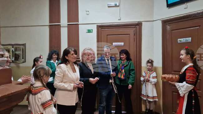 ОУ „Проф. Иван Батаклиев“ в Пазарджик откри СТЕМ център в навечерието на честването на рождения ден на своя патрон